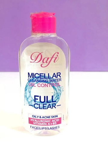 میسلارواتر دافی برای پوست های چرب